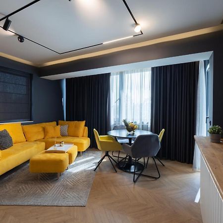 Topaz Beachfront Apartment Варна Екстериор снимка