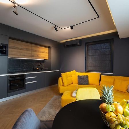 Topaz Beachfront Apartment Варна Екстериор снимка