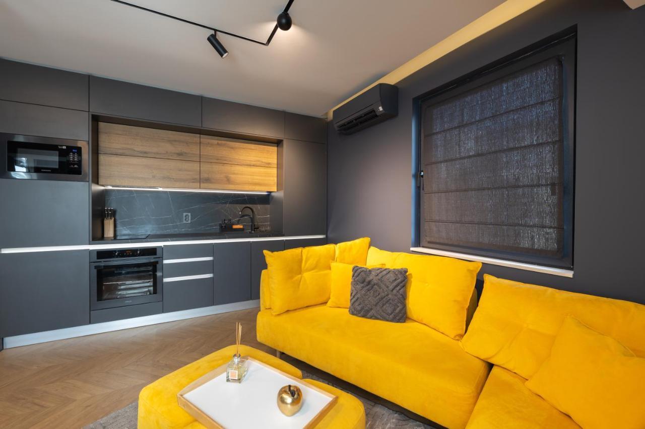 Topaz Beachfront Apartment Варна Екстериор снимка