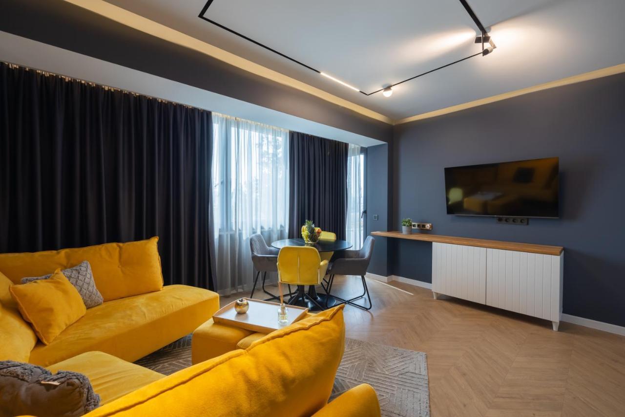 Topaz Beachfront Apartment Варна Екстериор снимка
