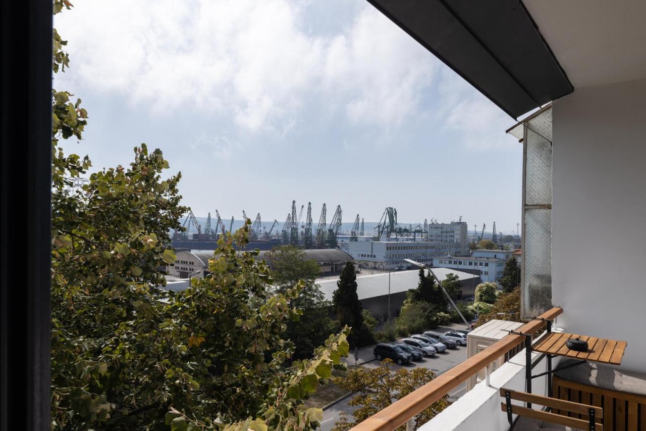 Topaz Beachfront Apartment Варна Екстериор снимка